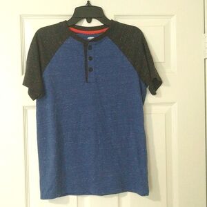 OLD NAVY boys summer blue and black  T-shirt size L (10-12)